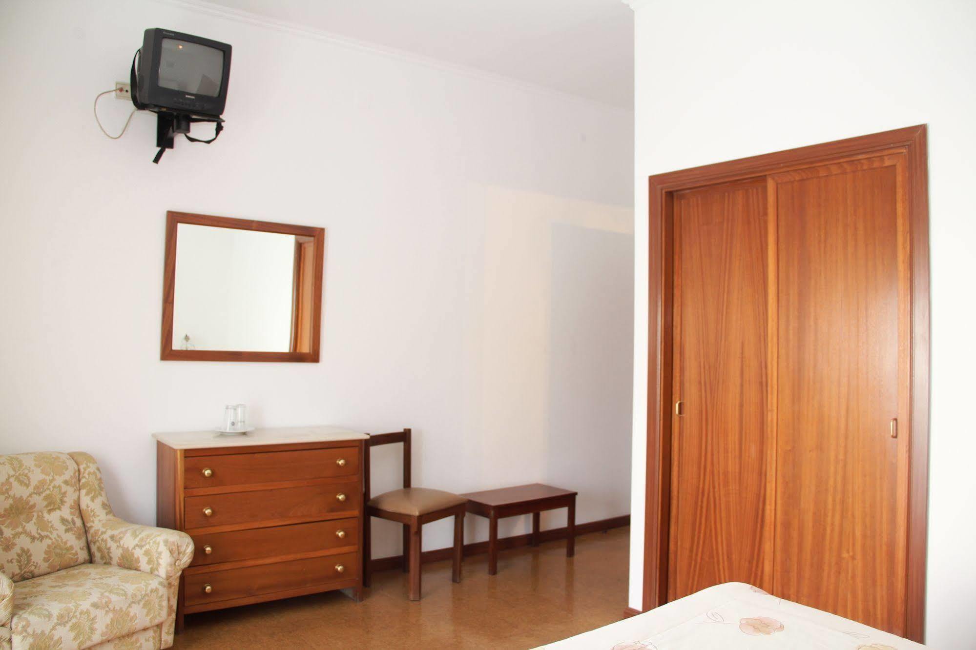 Hotel Oasis Санта-Марта-ди-Пенагиан Экстерьер фото